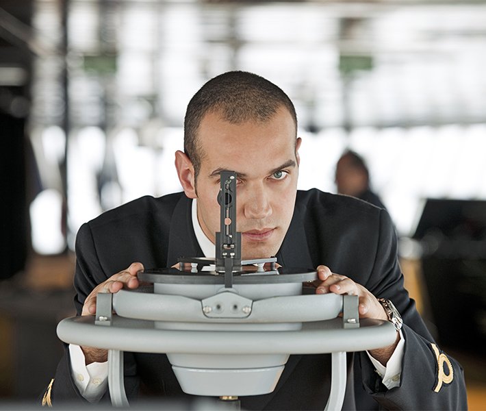 Behind the scenes, Bridge Officer | MSC Cruises Behind the scenes, Bridge Officer | MSC Cruises