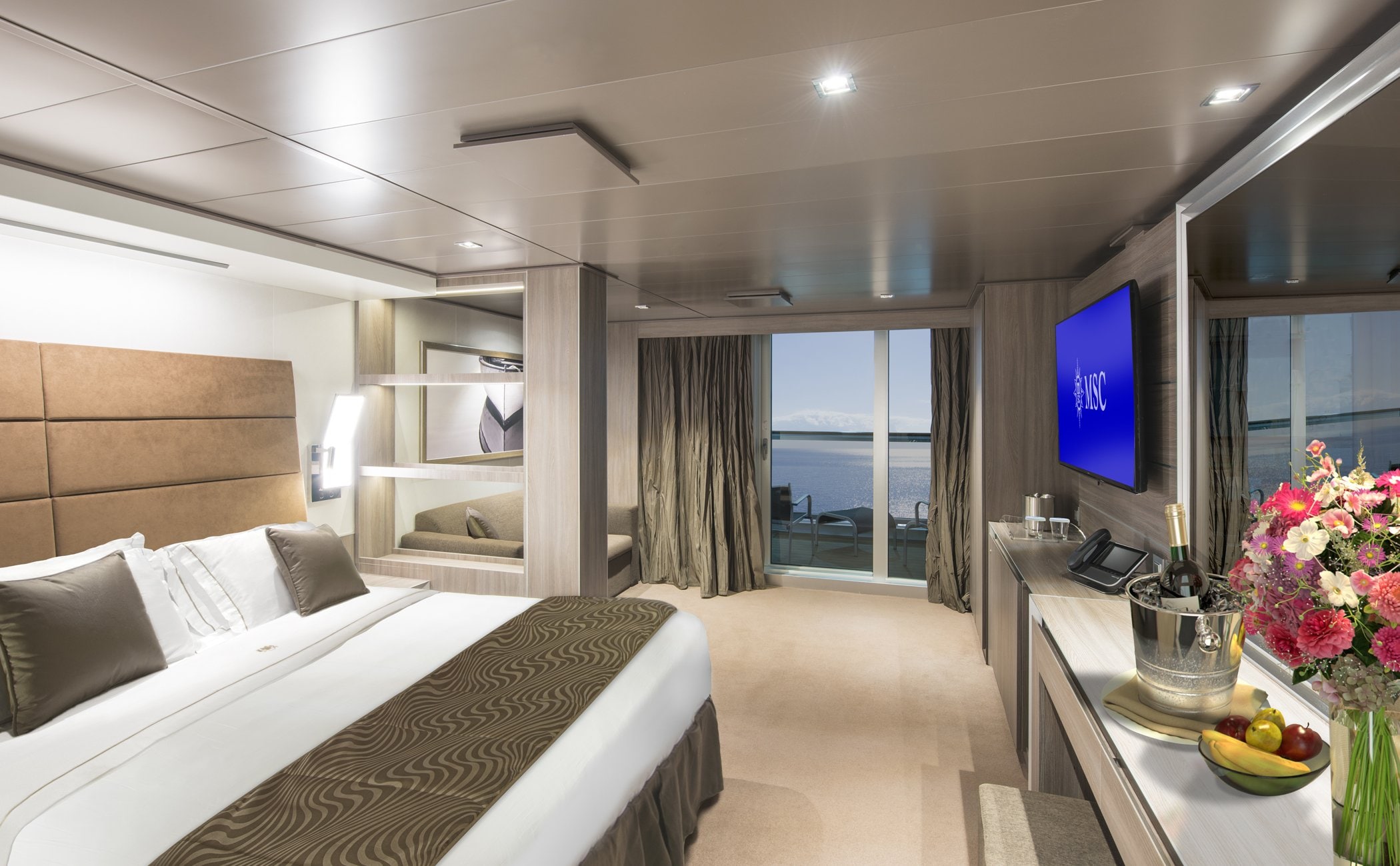 MSC Seaview Cabin: MSC Yacht Club Deluxe Suite 02 MSC Seaview Cabin: MSC Yacht Club Deluxe Suite 02