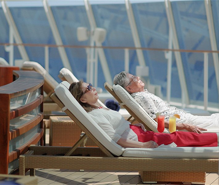 Sunbeds, pools, relaxation on cruise ship | MSC Cruises